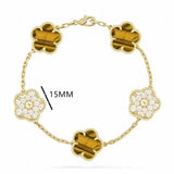 luxury clover four designer fashion charm bracelets for girls women 18K gold silver black white red green brand bracelet wedding party jewelry a218