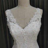 themeisles Elegant V-neckline Mermaid Lace Long Wedding Dress, Beach Bridal Gown