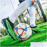 Soccer Shoes Mens Professional Light Non-Slip Soft Tf/Fg Football Boots Cleats Grass Training Sneakers Outdoor Sport Footwears 240607 Dhgrh