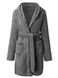 themeisles Men's Padded Thickened Warm Long-sleeved Loungewear Casual Simple Comfortable Lapel Hooded Facecloth Bathrobe